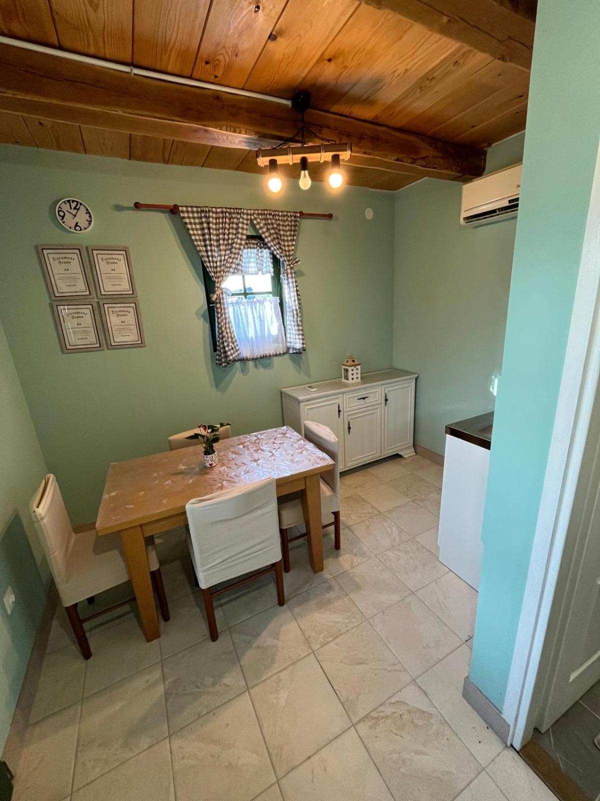 Apartament Wooden House Ante Self Check - In And Check - Out Otočac Zewnętrze zdjęcie