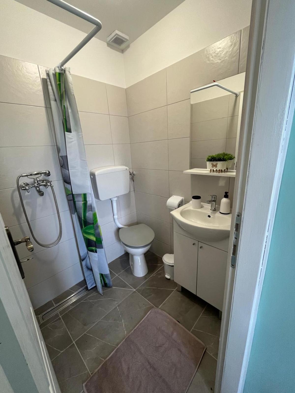 Apartament Wooden House Ante Self Check - In And Check - Out Otočac Zewnętrze zdjęcie