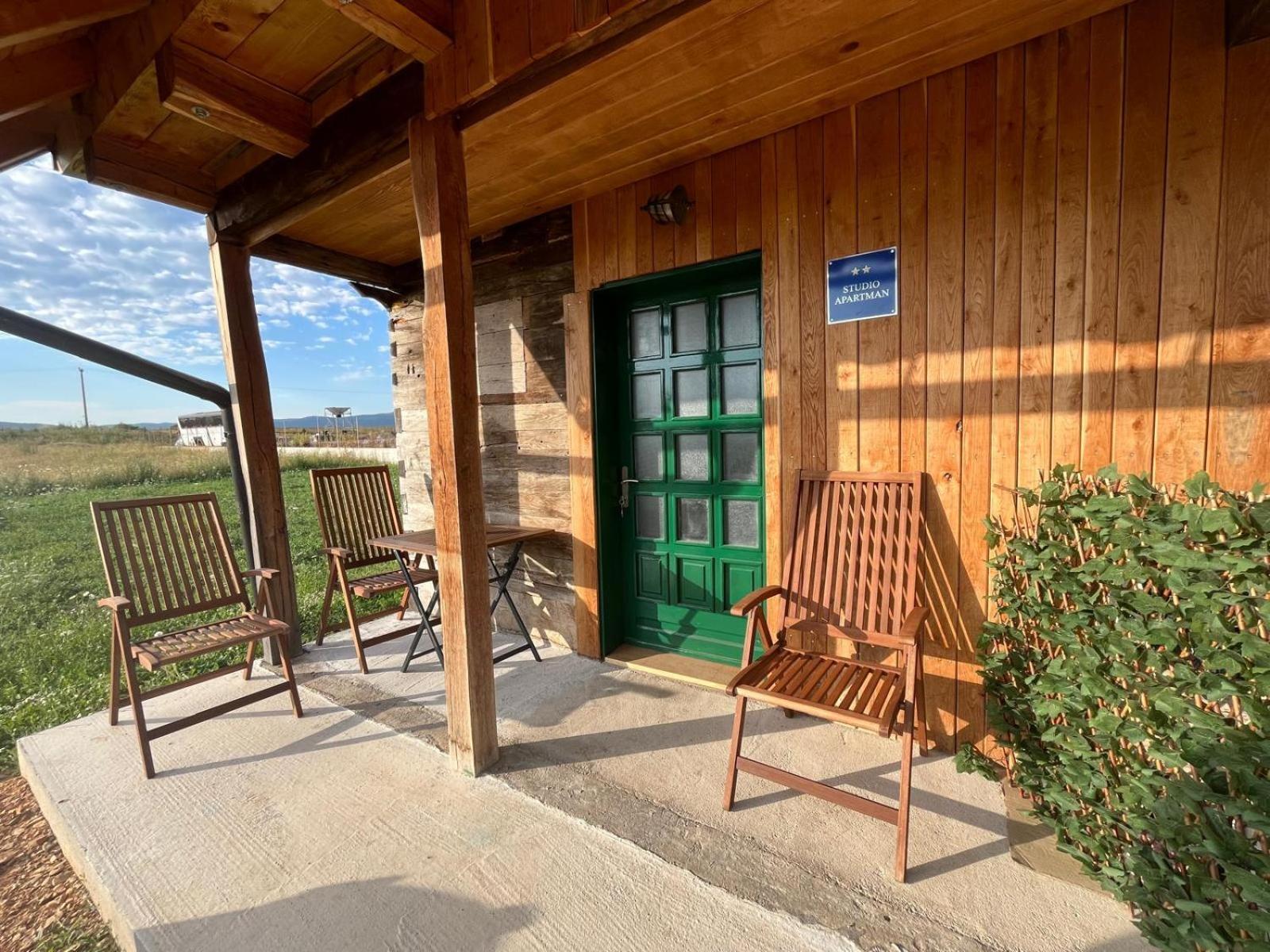 Apartament Wooden House Ante Self Check - In And Check - Out Otočac Zewnętrze zdjęcie