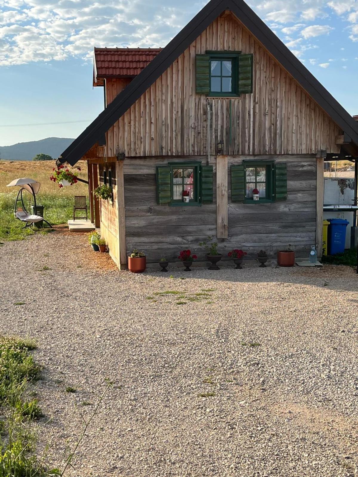 Apartament Wooden House Ante Self Check - In And Check - Out Otočac Zewnętrze zdjęcie